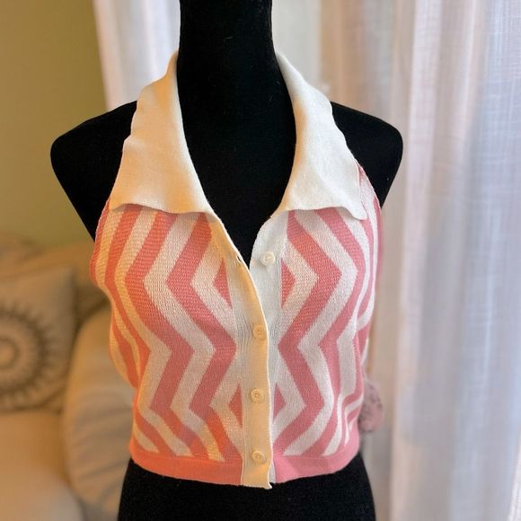 Jolie & Joy Tops - NWT pink and white retro halter crop top